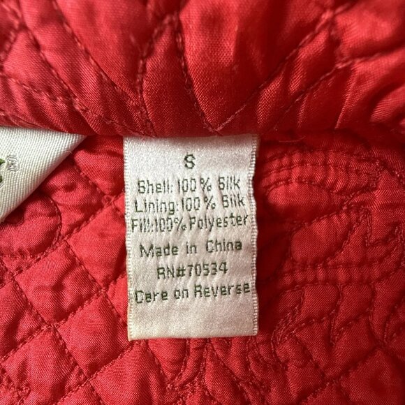 Orvis Red Silk Quilted Vest Womens S Floral Paisley Insulated Classic Core - Picture 9 of 9
